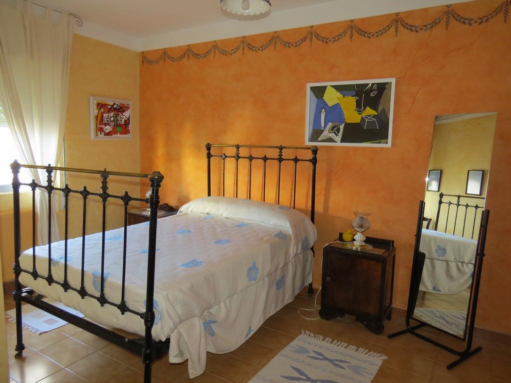 Casa Rural La Conejera Madrigalejo Del Monte Esterno foto