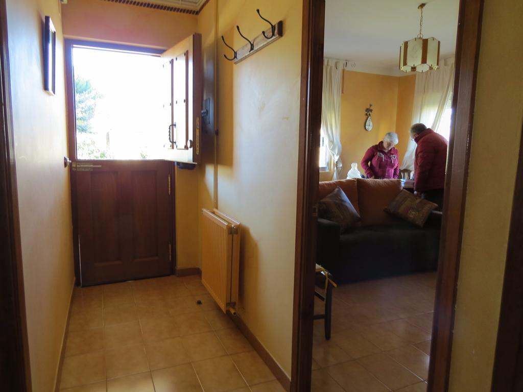 Casa Rural La Conejera Madrigalejo Del Monte Esterno foto